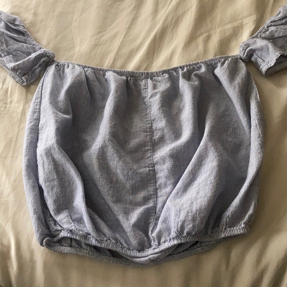 Brandy Melville Beccah off the shoulder top - Picture 4 of 5